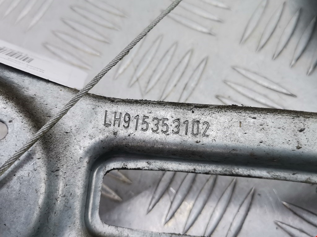 Стеклоподъемник задний левый OPEL Astra J 2009-2017