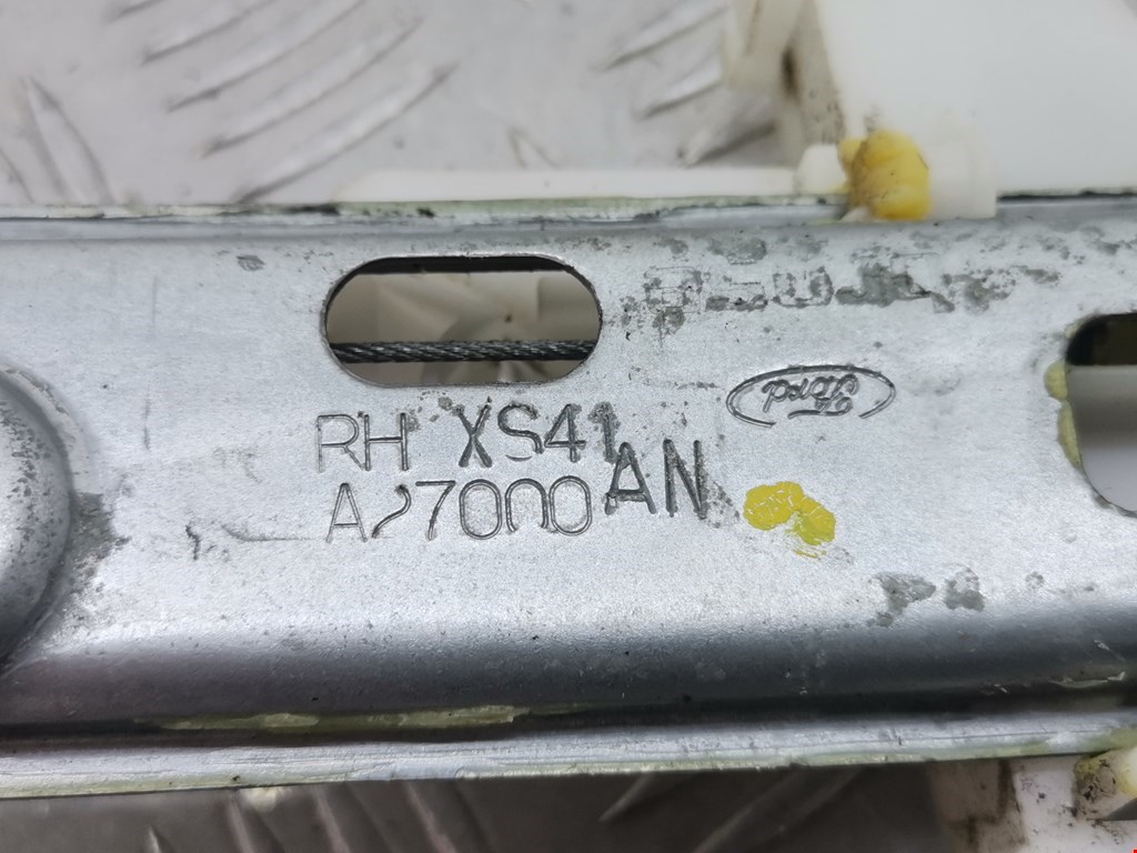 Стеклоподъемник задний правый FORD Focus I 1998-2005