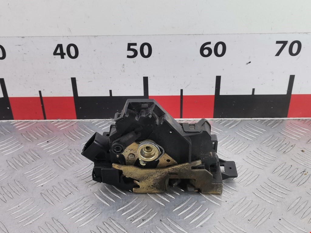 Замок двери задней правой FORD Focus I 1998-2005