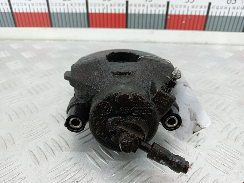 Суппорт передний правый VOLKSWAGEN Bora 1998-2005