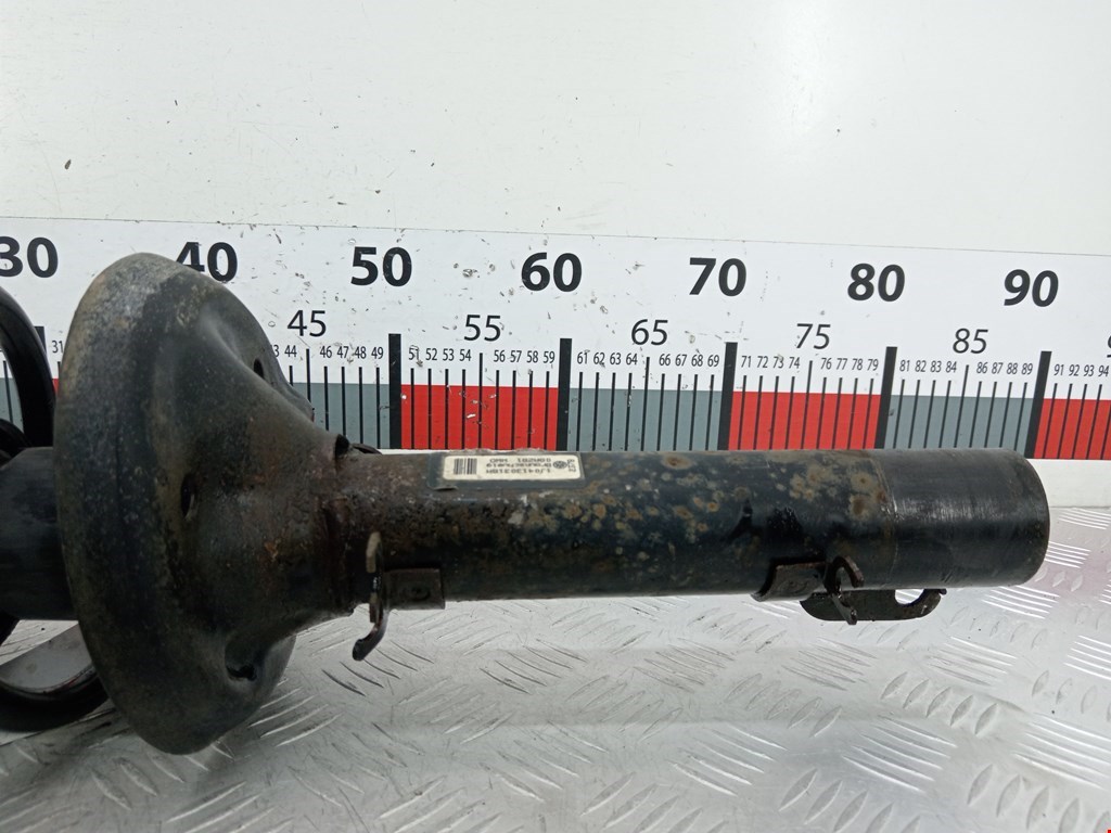 Амортизатор передний правый VOLKSWAGEN Bora 1998-2005