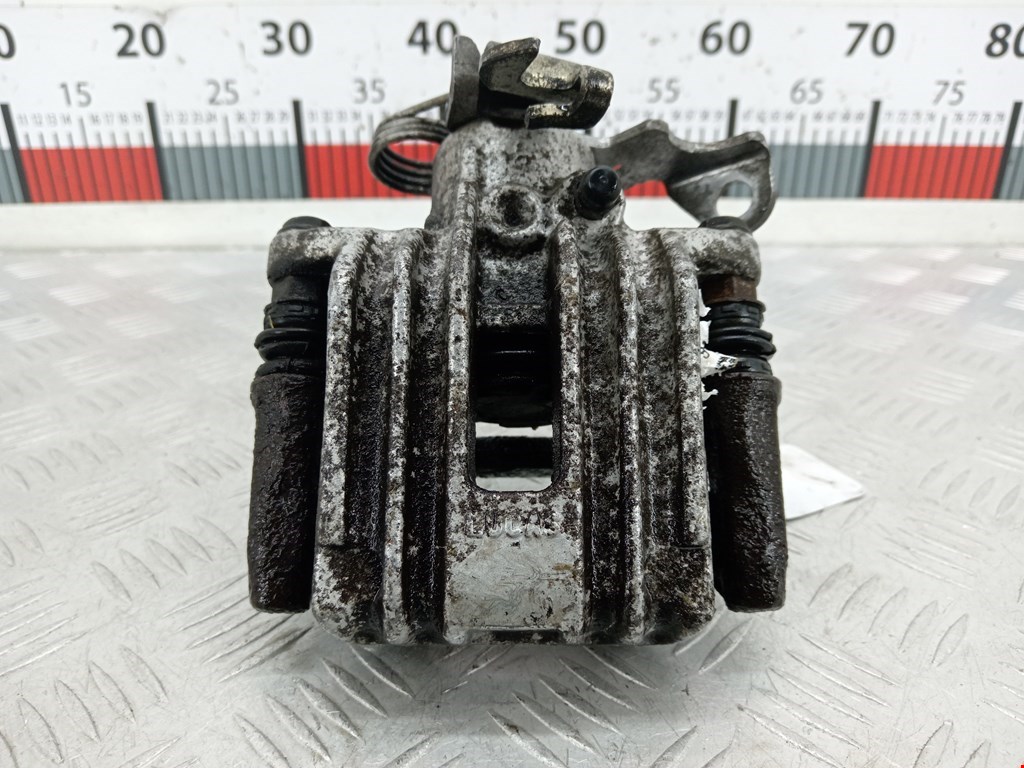 Суппорт задний правый AUDI A4 B5 1995-2001