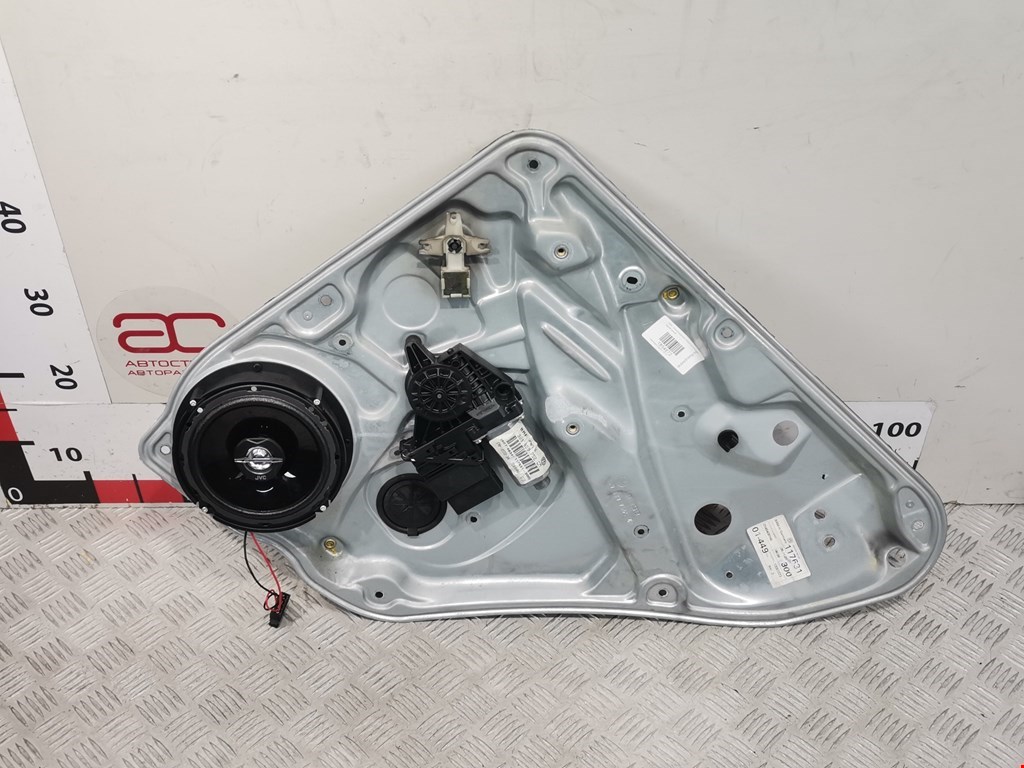 Стеклоподъемник задний правый VOLKSWAGEN Passat B5 1997-2005