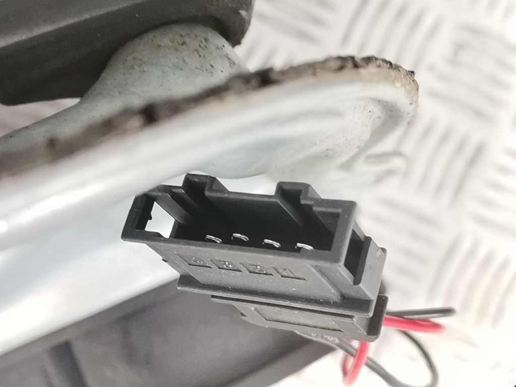 Стеклоподъемник задний правый VOLKSWAGEN Passat B5 1997-2005