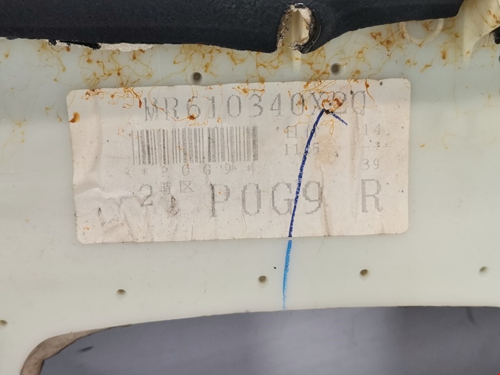 Обшивка двери задняя правая MITSUBISHI Pajero Sport 1998-2008