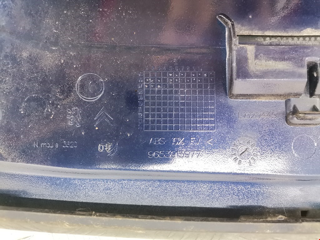 Спойлер CITROEN C4 Picasso 2006-2013