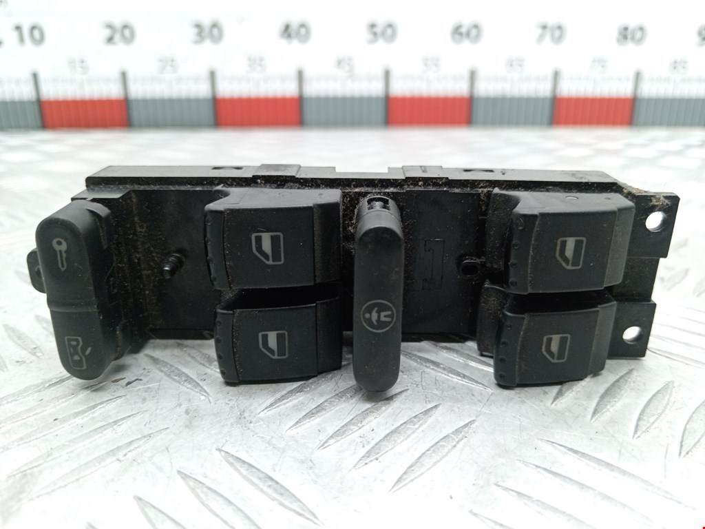 Блок управления стеклоподъемниками VOLKSWAGEN Bora 1998-2005