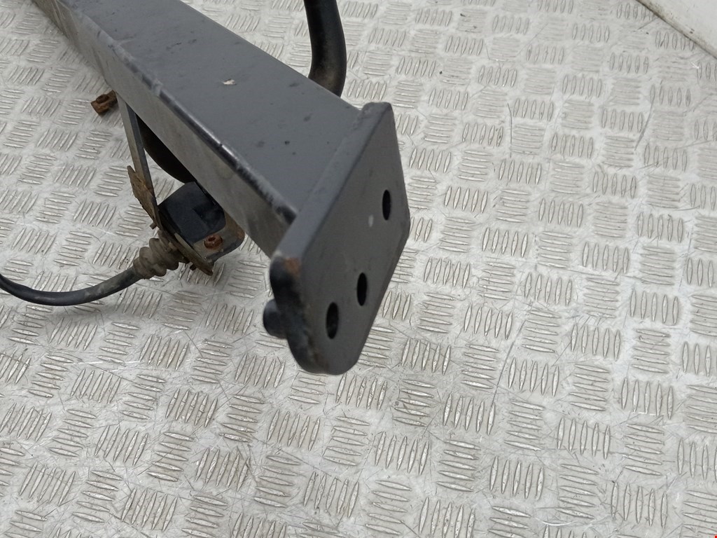 Фаркоп (прицепное устройство) MAZDA Mazda 5 CR 2005-2010