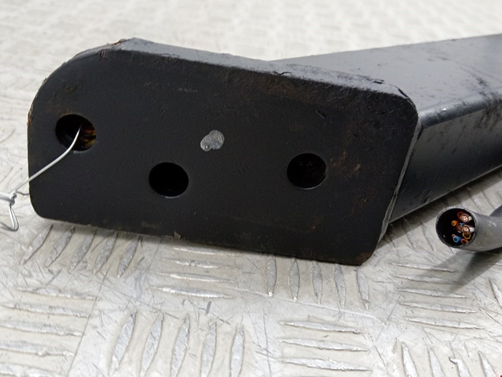 Фаркоп (прицепное устройство) MAZDA Mazda 5 CR 2005-2010