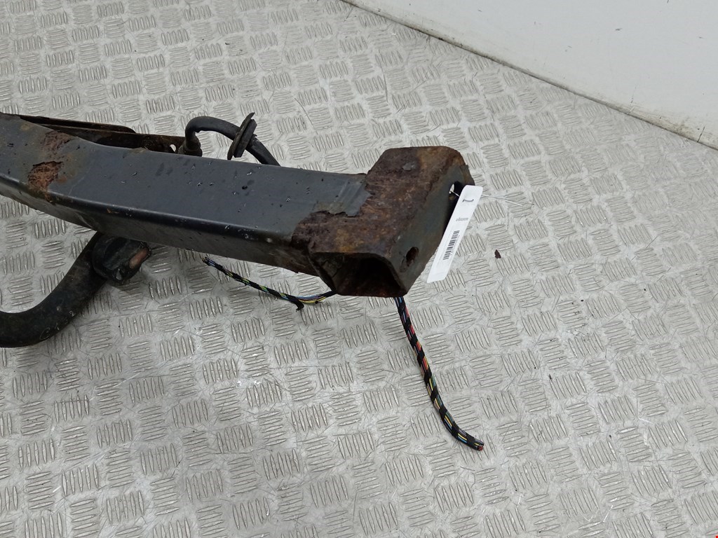 Фаркоп (прицепное устройство) RENAULT Megane II 2002-2009