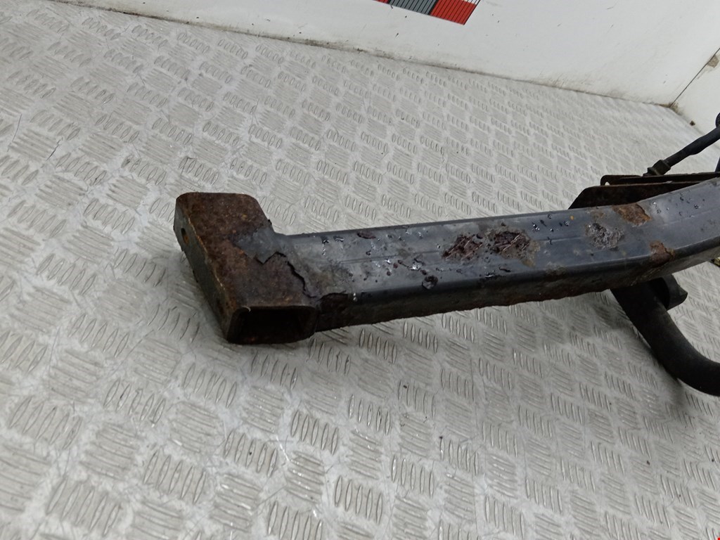 Фаркоп (прицепное устройство) RENAULT Megane II 2002-2009