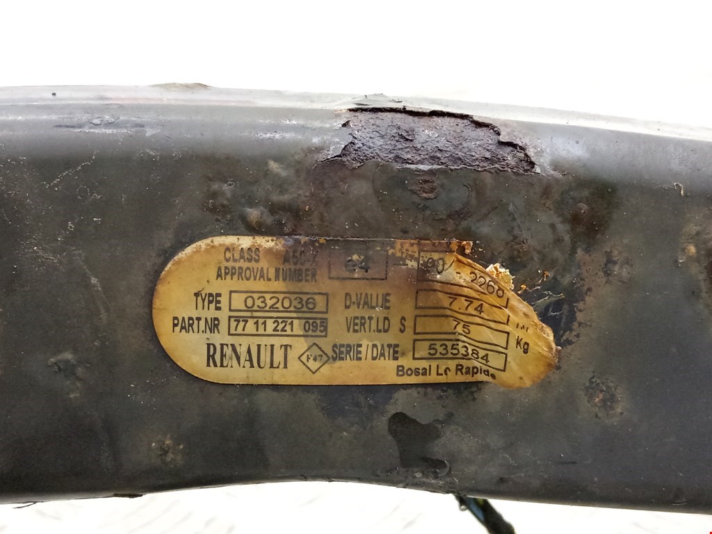 Фаркоп (прицепное устройство) RENAULT Megane II 2002-2009