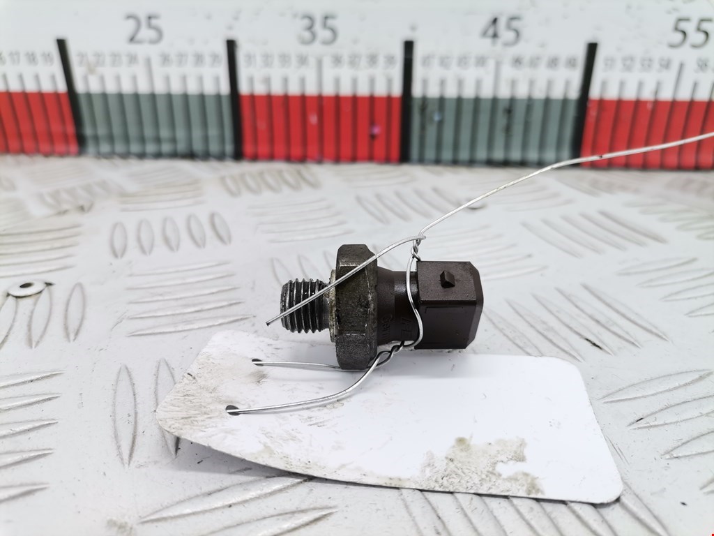 Датчик давления масла BMW 5er 5 серия F10/F11/F07 2009-2017