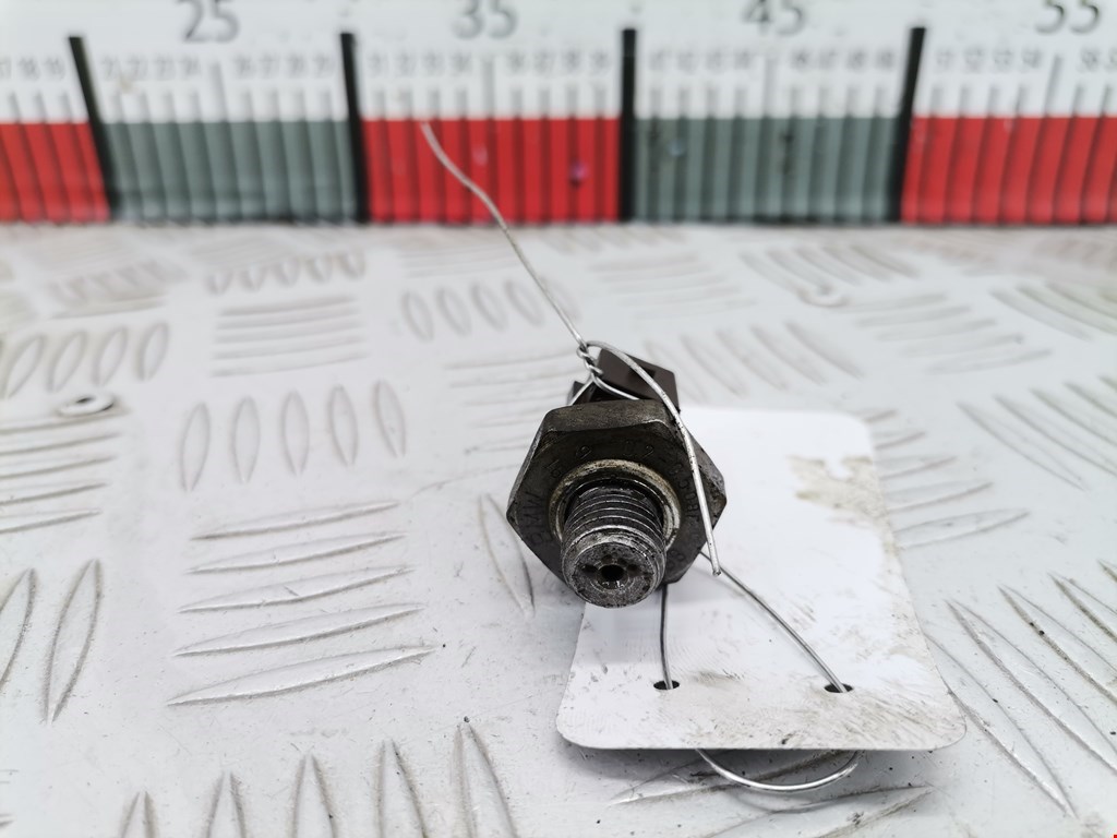 Датчик давления масла BMW 5er 5 серия F10/F11/F07 2009-2017