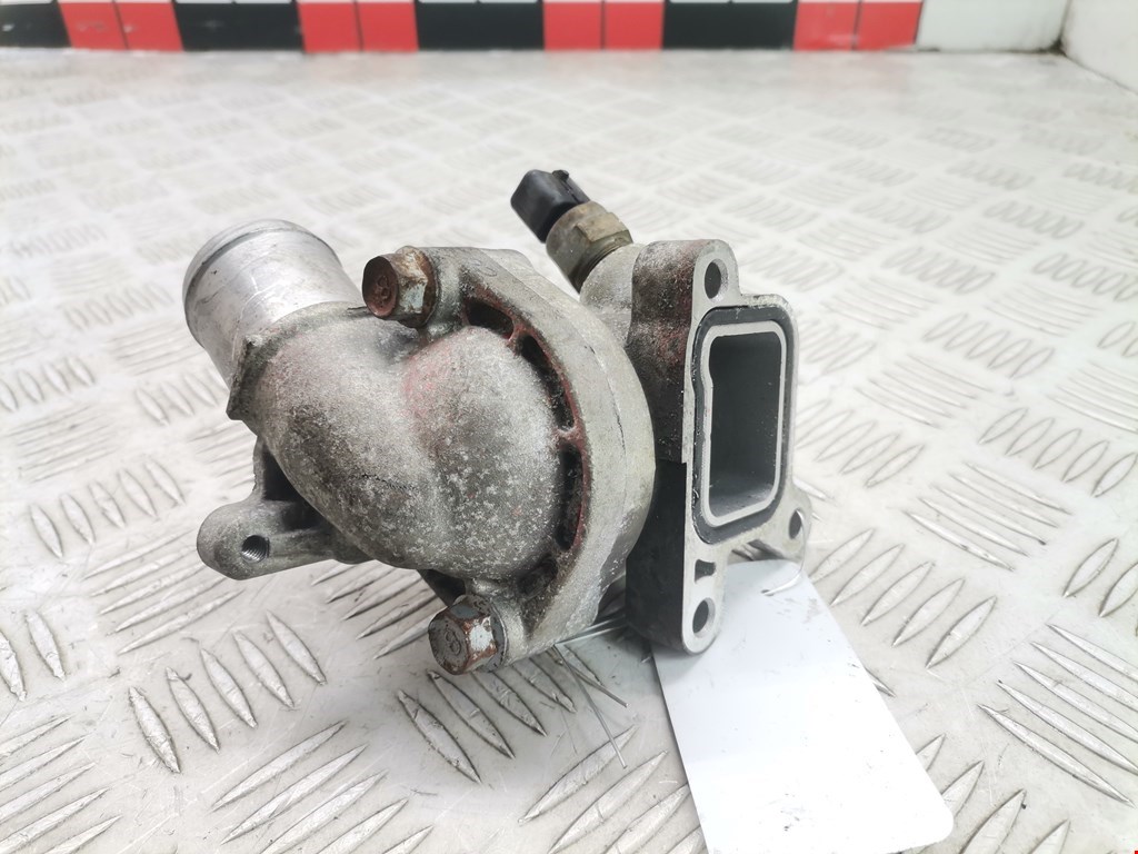 Корпус термостата KIA Carens 2006-2012