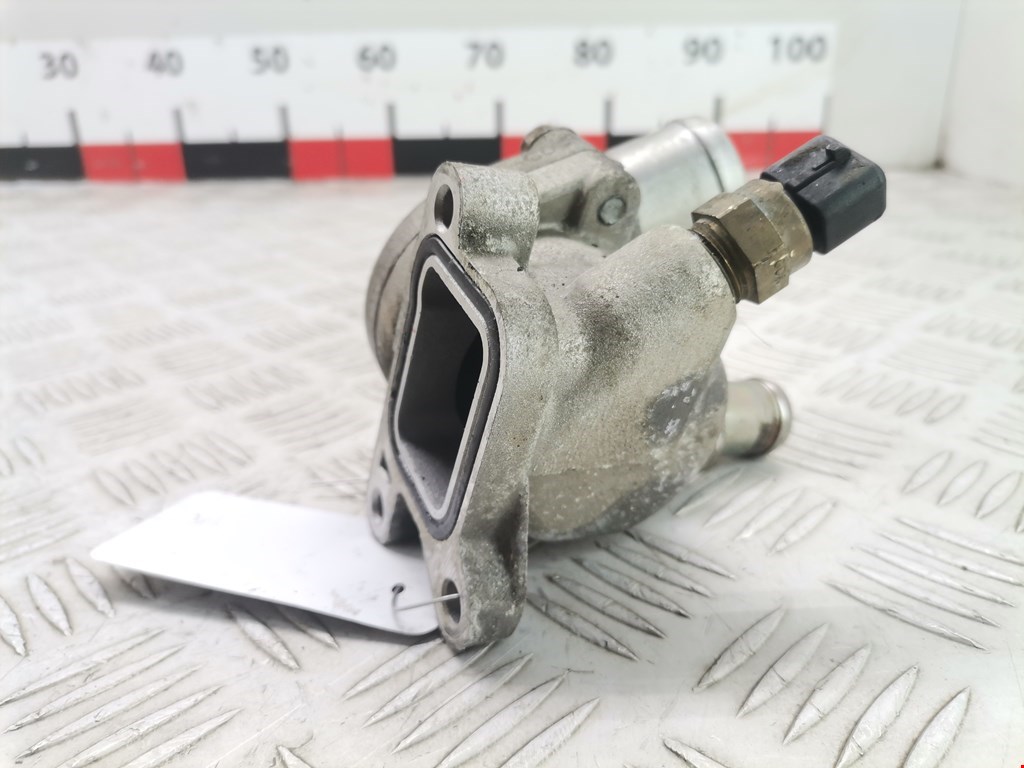 Корпус термостата KIA Carens 2006-2012