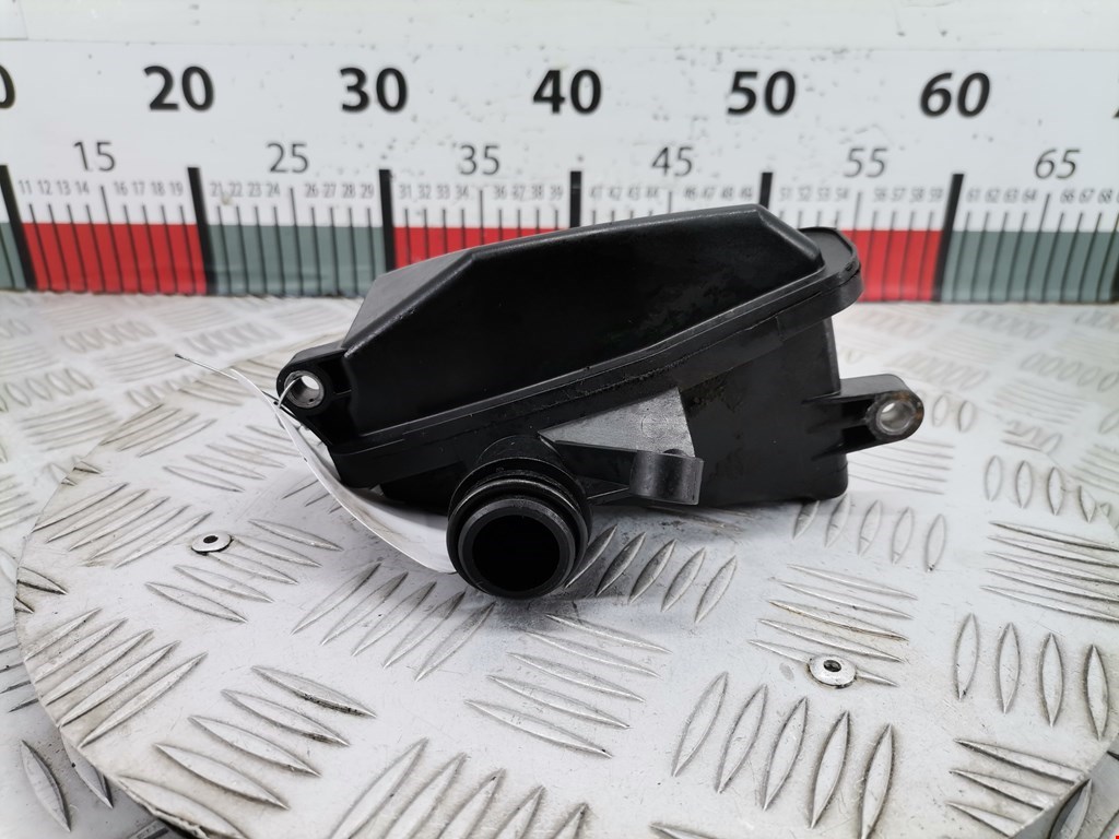 Маслоотделитель (сапун) Mercedes R-Class (W251) (2005-2017)