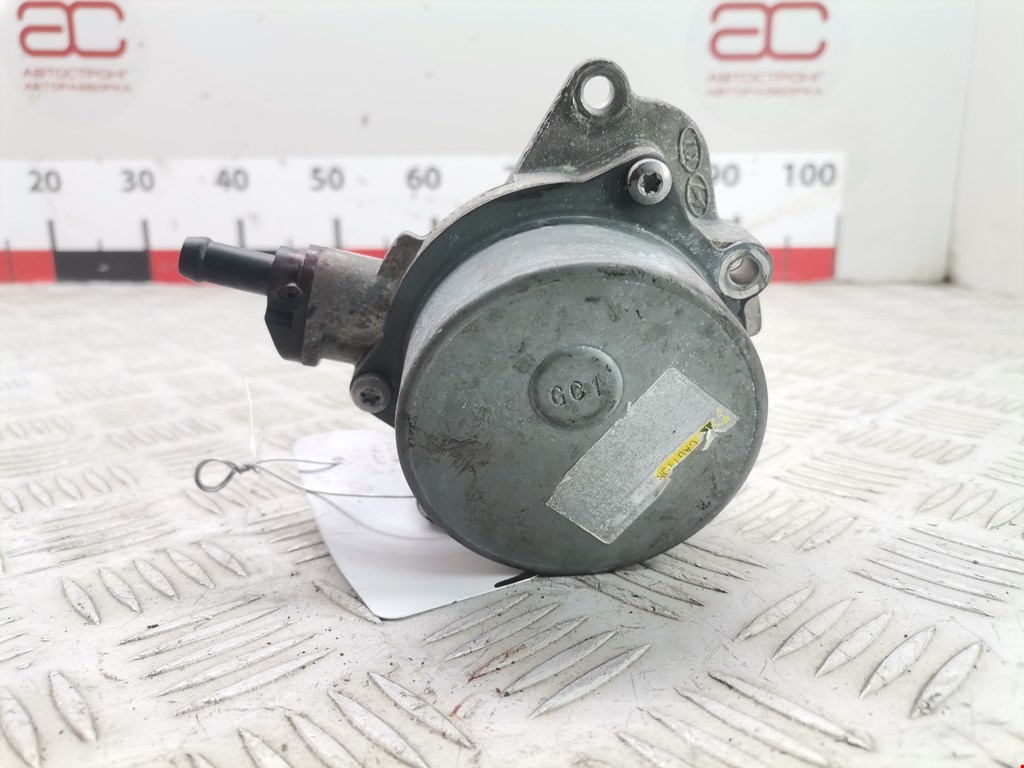 Насос вакуумный Kia Carens 2 (UN) (2006-2012)