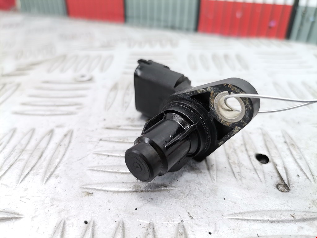 Датчик положения распредвала KIA Carens 2006-2012