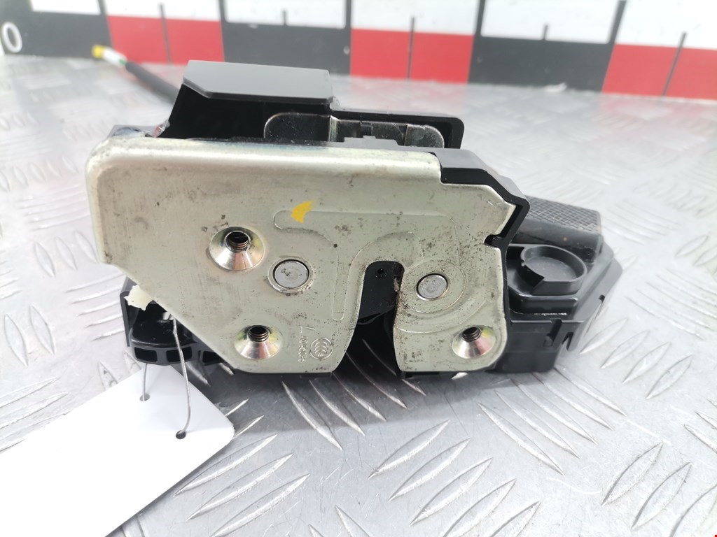 Замок двери передней левой HYUNDAI i30 2012-2017