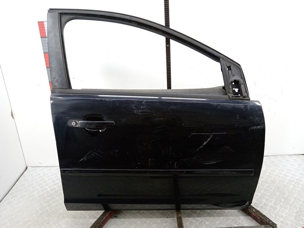 Стекло двери передней правой Ford Focus 2 (2004-2011)