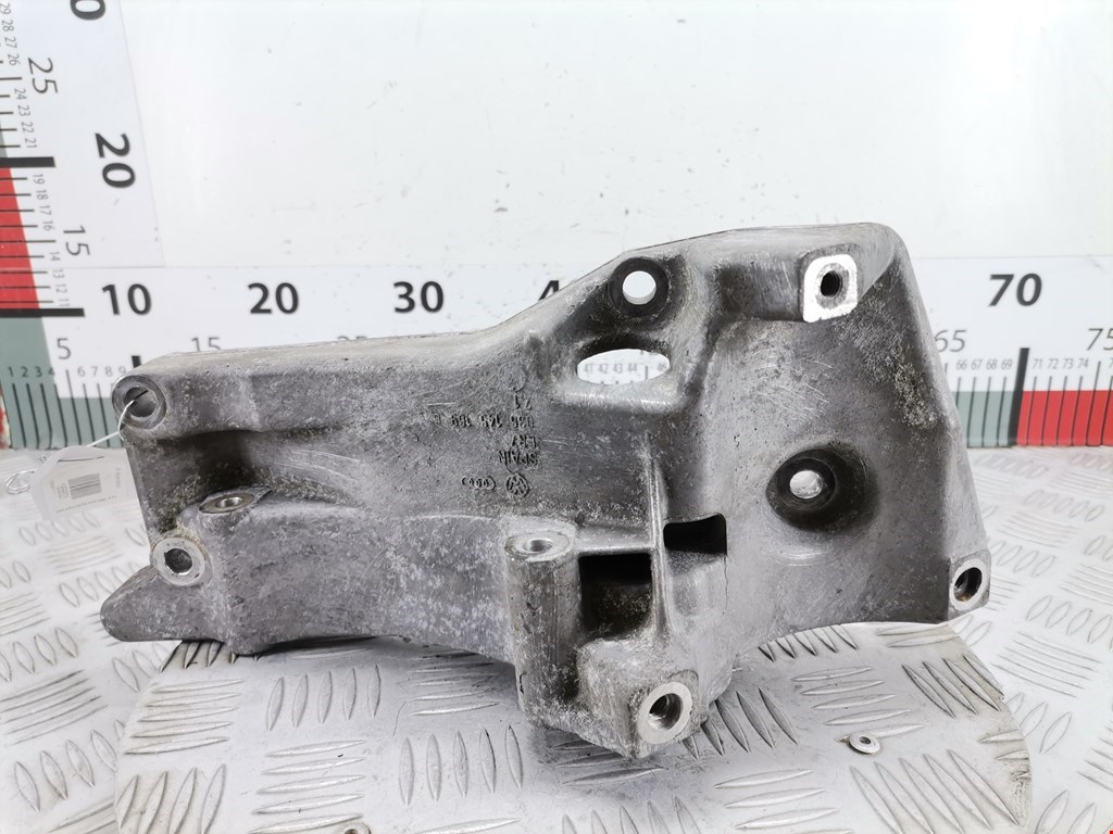 Кронштейн генератора VOLKSWAGEN Fox 2005-2011