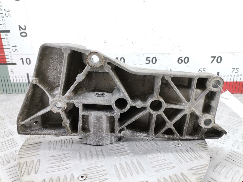 Кронштейн генератора VOLKSWAGEN Fox 2005-2011