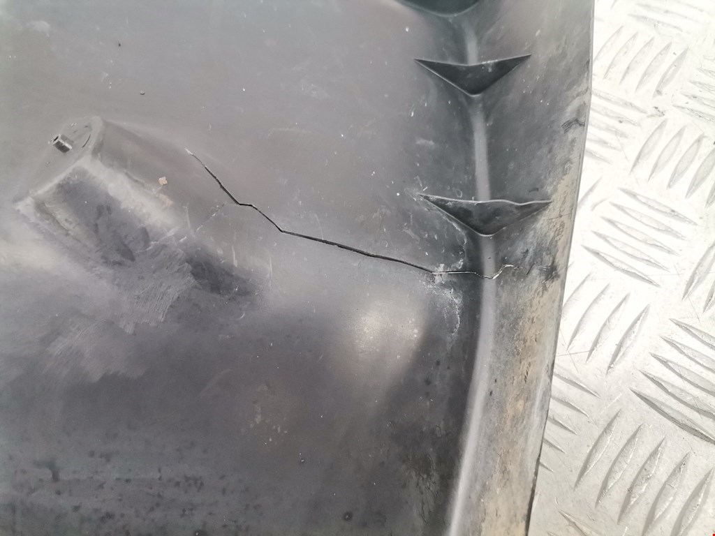 Локер (подкрылок) передний левый RENAULT Megane II 2002-2009