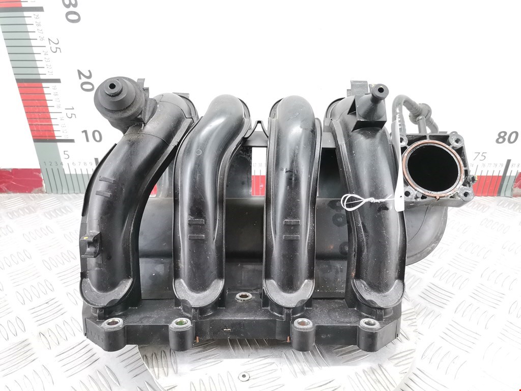 Коллектор впускной VOLKSWAGEN Fox 2005-2011