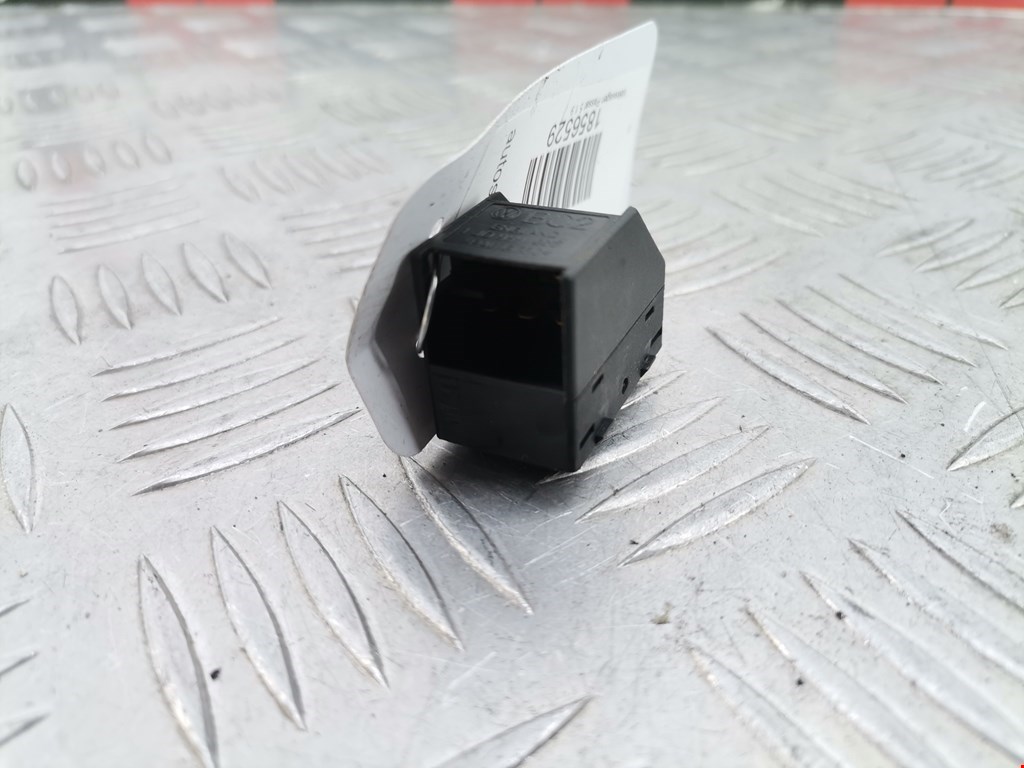 Кнопка стеклоподъемника VOLKSWAGEN Passat B5 1997-2005