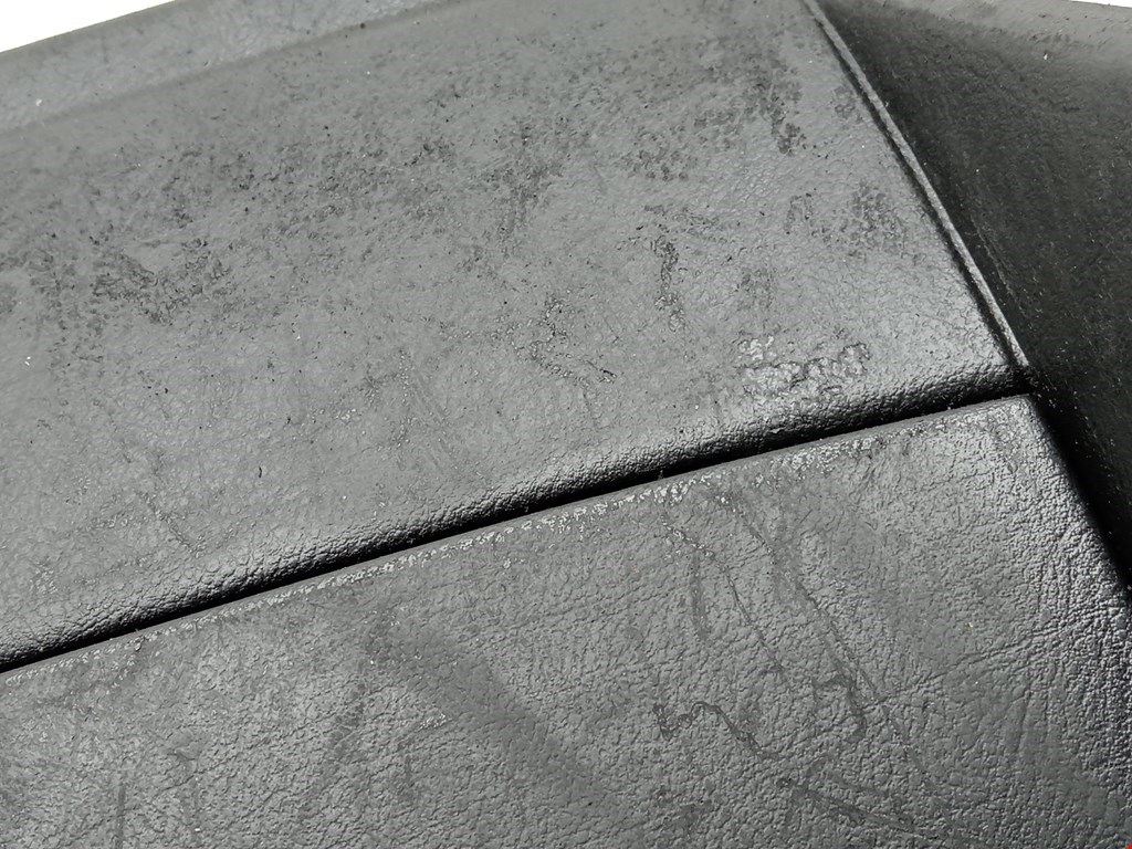 Бардачок VOLKSWAGEN Golf IV 1997-2003