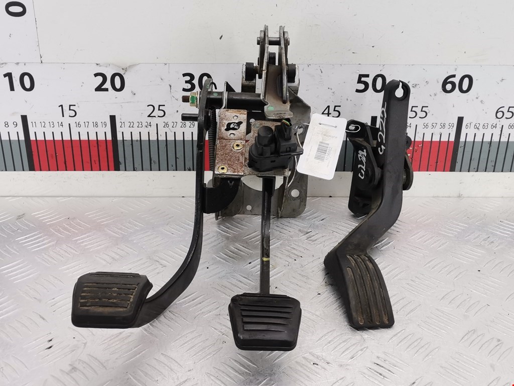 Блок педалей (педальный узел) FORD Focus I 1998-2005