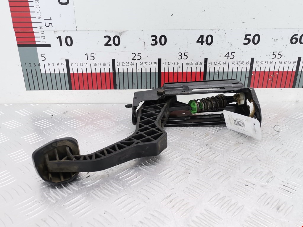 Педаль сцепления VOLKSWAGEN Golf IV 1997-2003