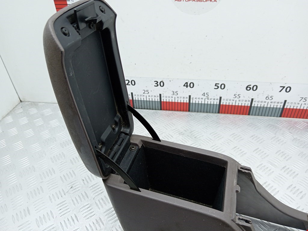 Подлокотник в салон MAZDA Xedos 6 1992-1999