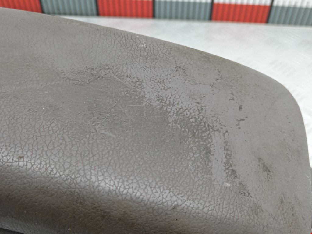 Подлокотник в салон MAZDA Xedos 6 1992-1999