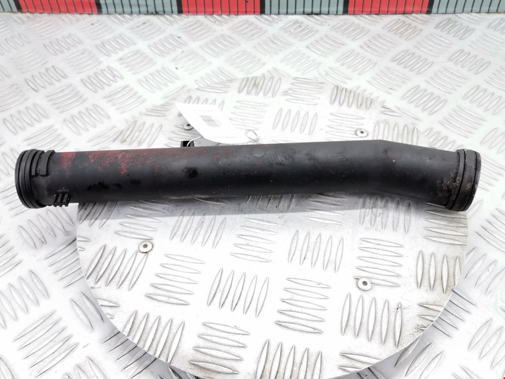 Патрубок VOLKSWAGEN Polo III 1994-2001