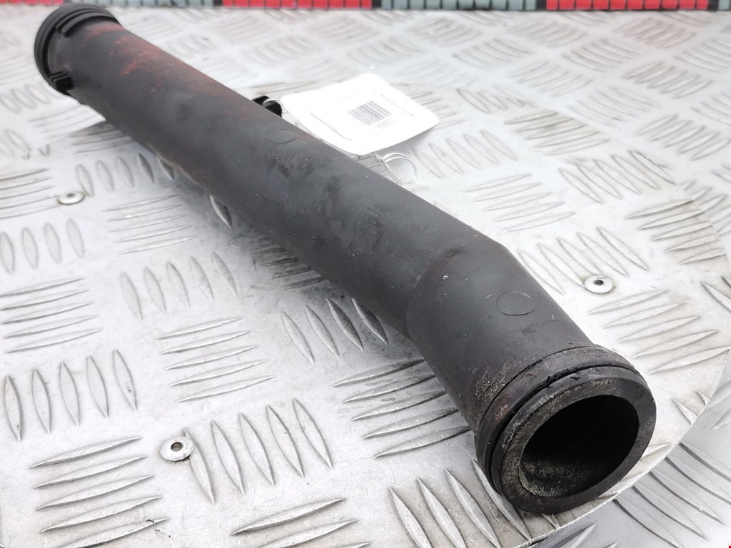 Патрубок VOLKSWAGEN Polo III 1994-2001