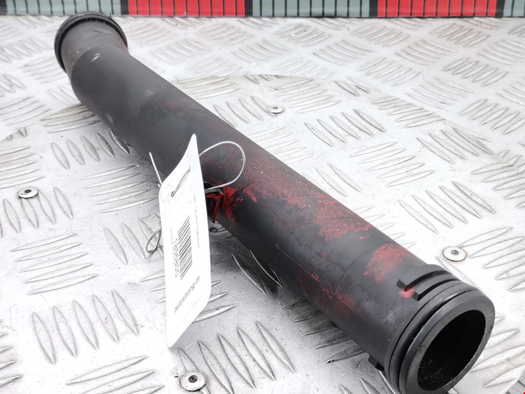 Патрубок VOLKSWAGEN Polo III 1994-2001