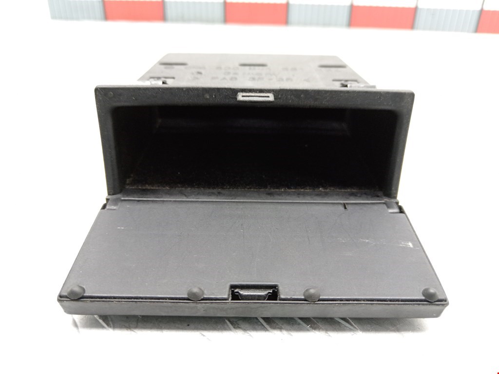 Бардачок AUDI A4 B5 1995-2001