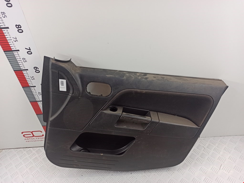 Обшивка двери передняя правая FORD Fusion 2002-2012
