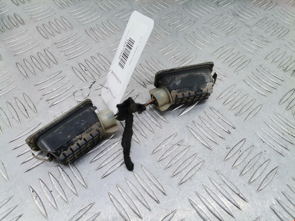 Фонарь подсветки номера FORD Kuga 2008-2012