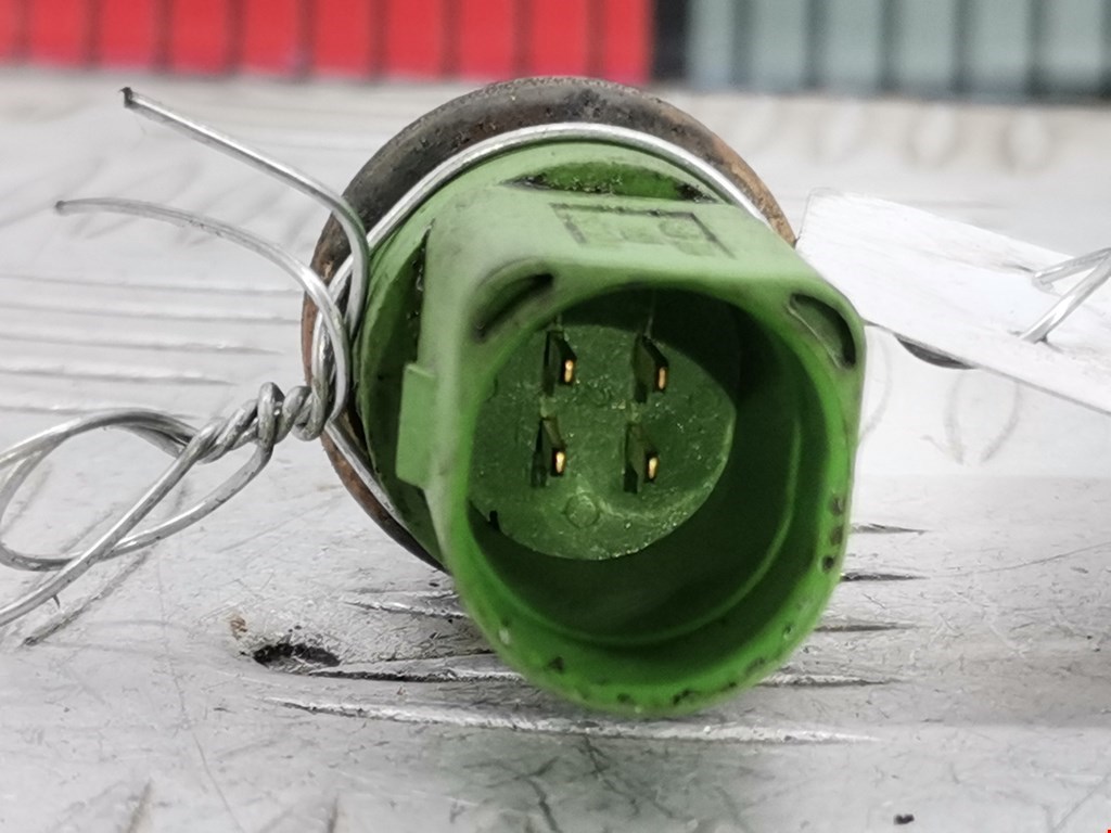 Датчик температуры (охлаждающей жидкости) AUDI A3 8L 1996-2003