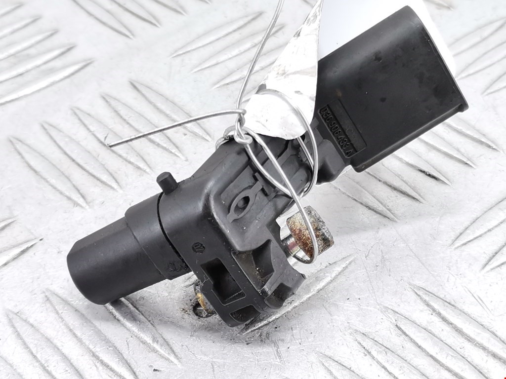 Датчик коленвала Mitsubishi Outlander 2 (XL) (2006-2012)