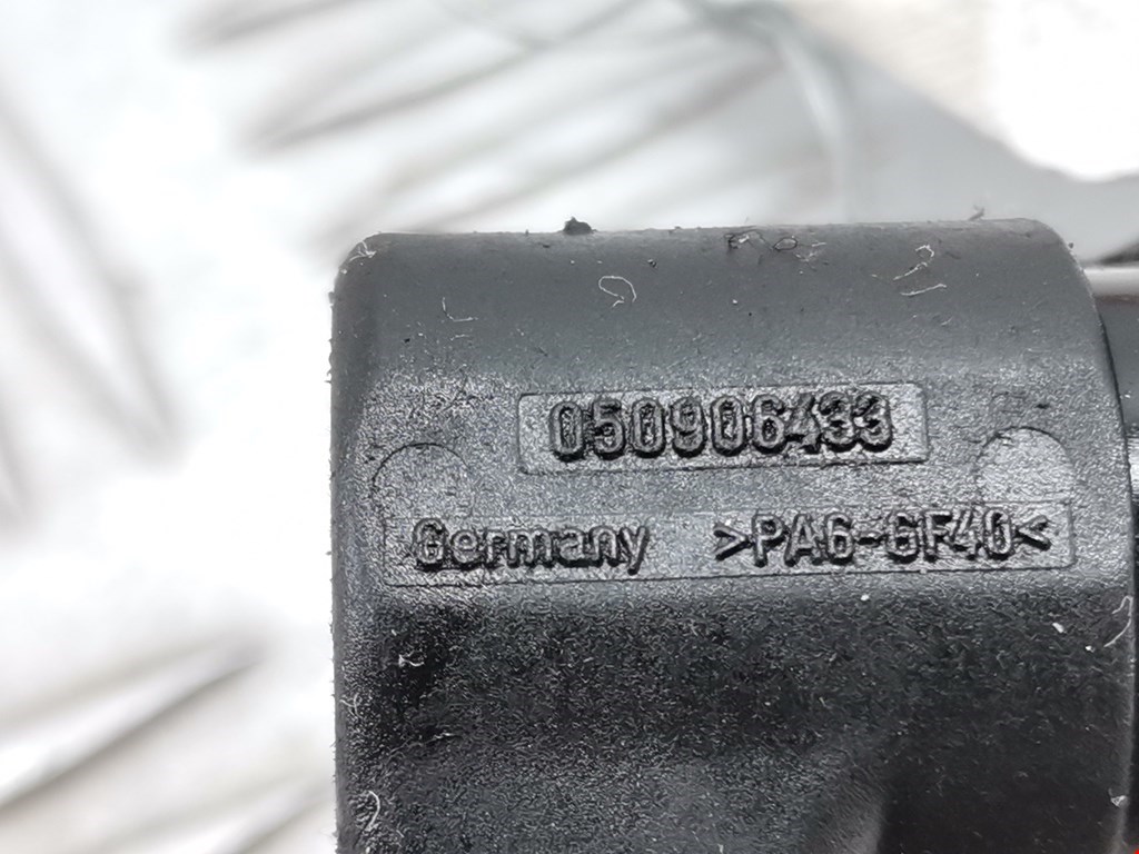 Датчик положения коленвала VOLKSWAGEN Passat B5 1997-2005