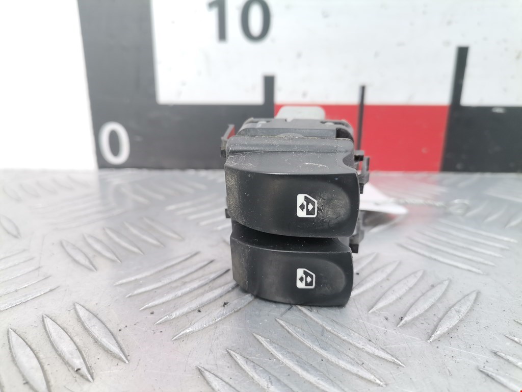 Блок управления стеклоподъемниками RENAULT Twingo 2007-2014