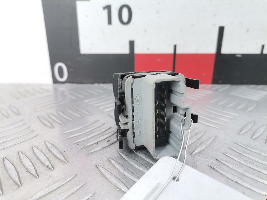 Блок управления стеклоподъемниками RENAULT Twingo 2007-2014