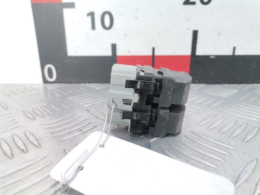 Блок управления стеклоподъемниками RENAULT Twingo 2007-2014