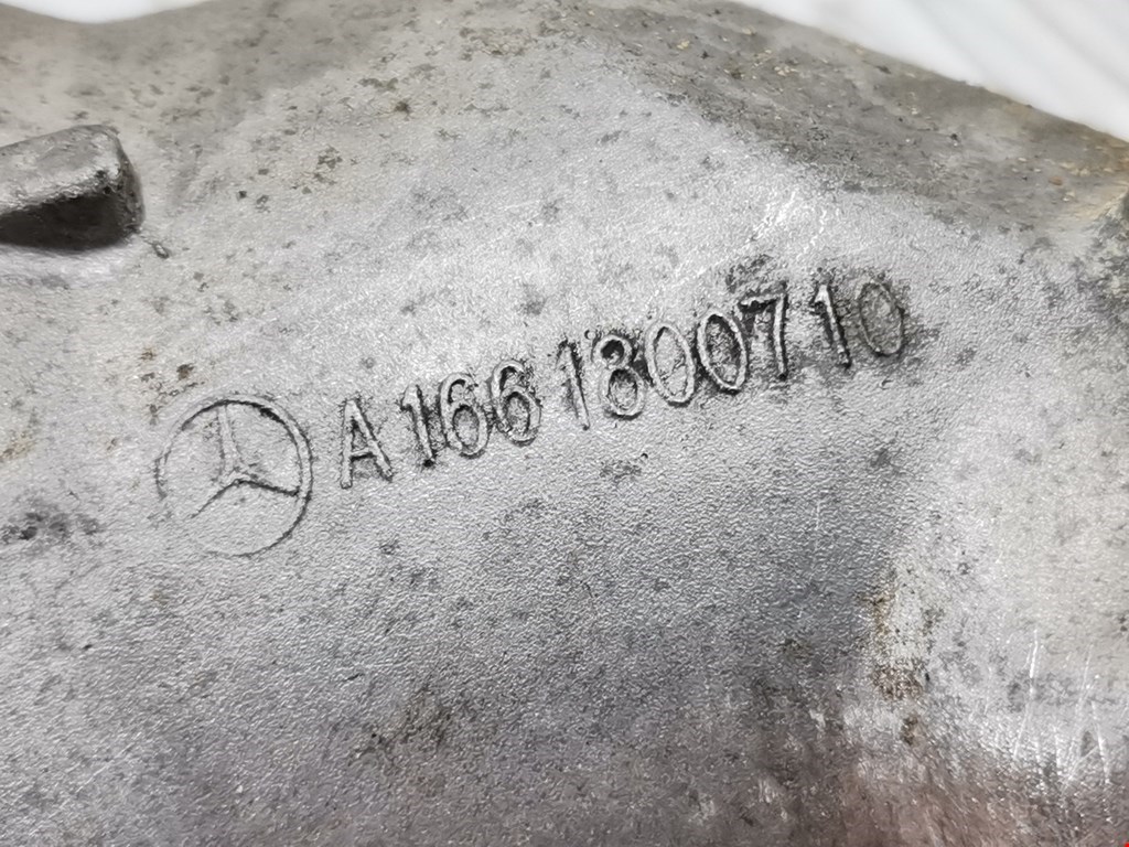 Корпус масляного фильтра MERCEDES-BENZ Vaneo 2001-2005