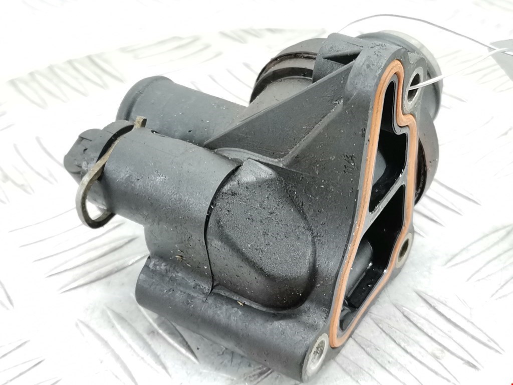 Корпус термостата MERCEDES-BENZ Vaneo 2001-2005