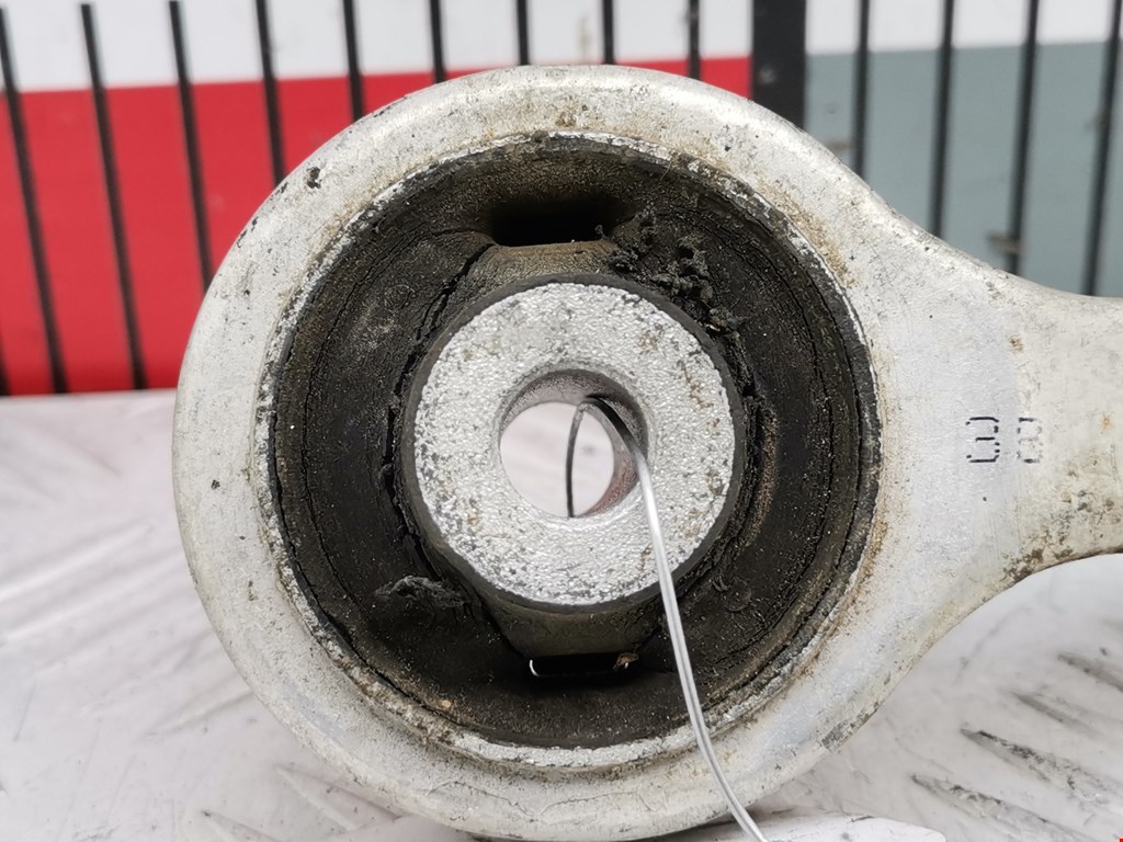 Рычаг передний правый VOLKSWAGEN Passat B5 1997-2005